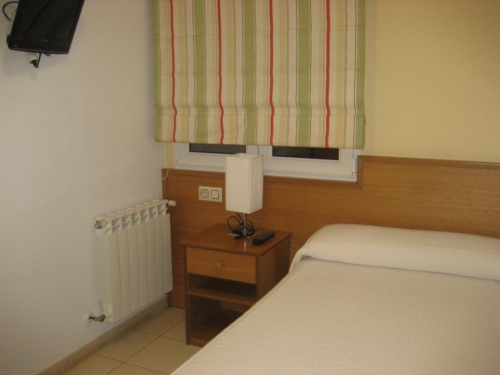 Pension Residencia Caola Arteixo Zimmer foto